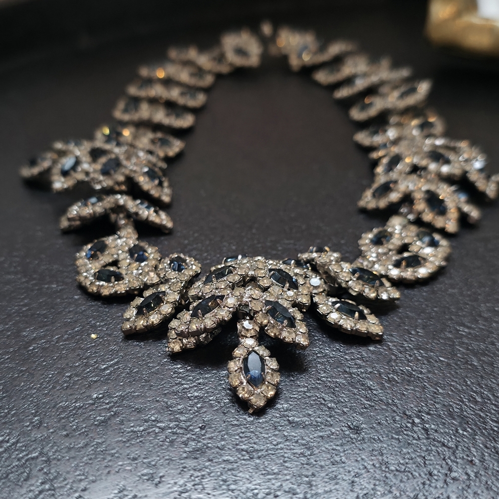 Vintage Kenneth Jay Lane Blue Crystal Flower Collar Necklace - Picture 11 of 11